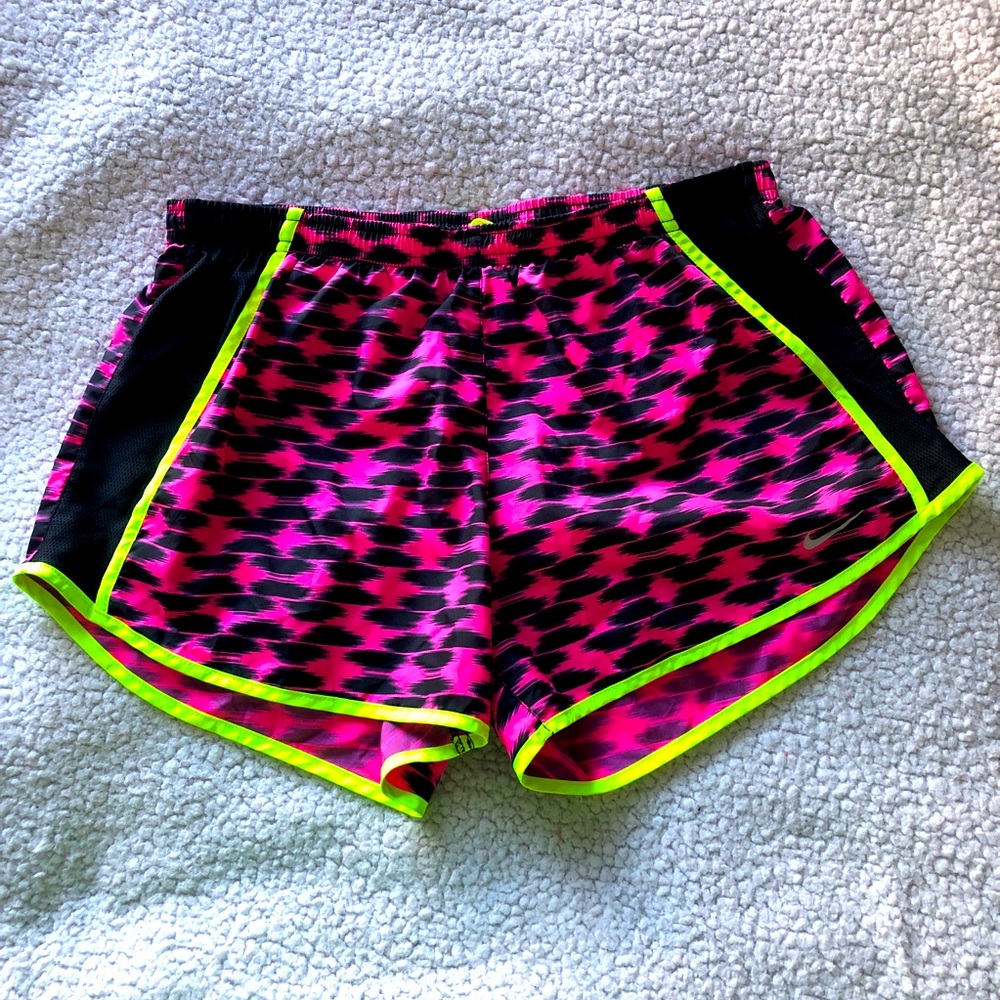 Nike Tempo DRI-Fit Running Shorts - Hot Pink/Black